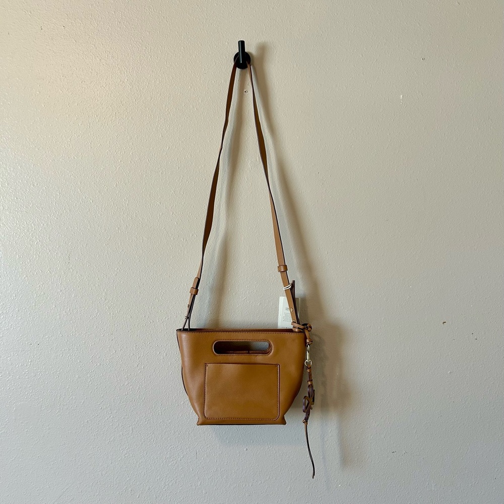Lucky Brand Crossbody Purse New with Tags - Genuine Leather,‎ Compact & Stylish